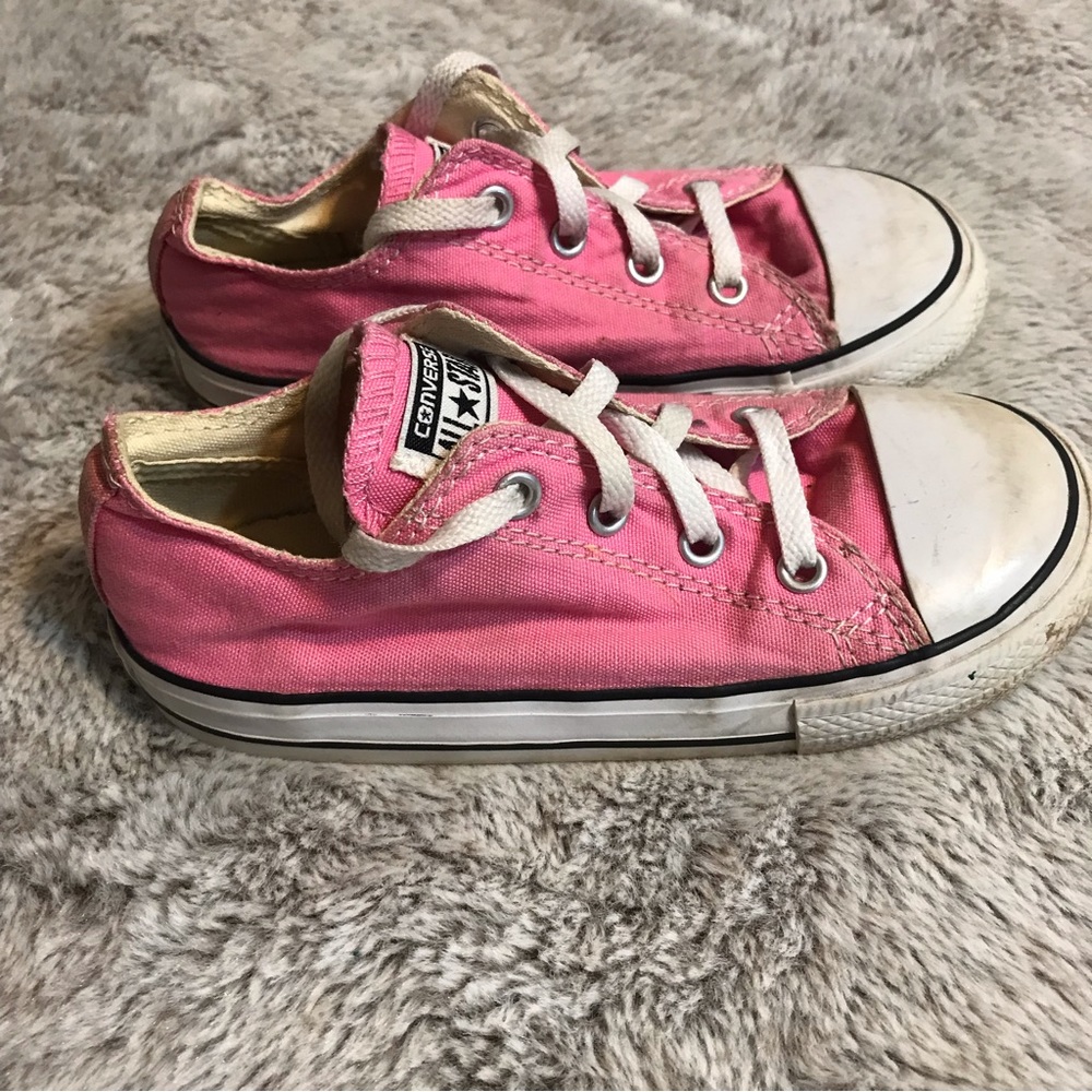 Converse ⚜️ Girls Light Pink One Star Low Top Tennis Shoes